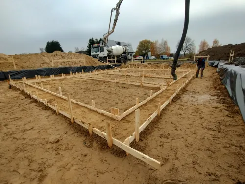 Wymiana gruntu pod płytę fundamentową